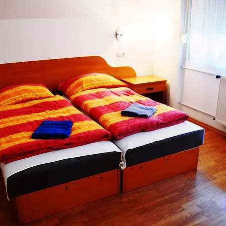Apartment Favilla Ueduelohaz Bogacs