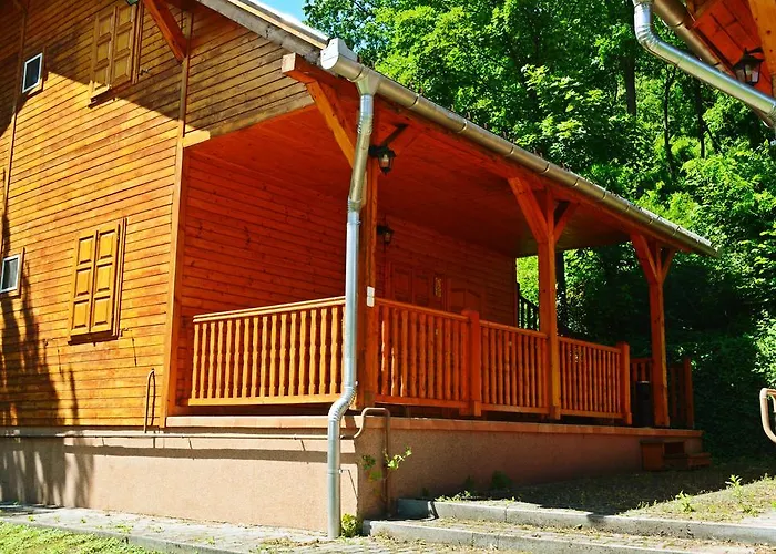 Favilla Apartmanok2 *